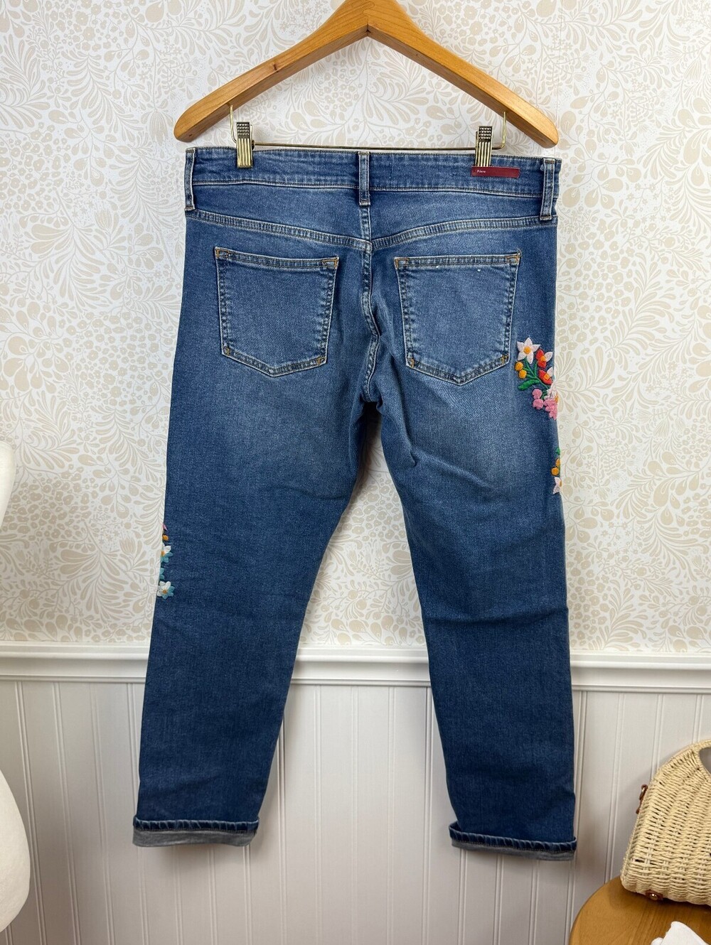 Pilcro by Anthropologie Embroidered Mid-Rise Slim Boyfriend Jean - Size - 28 - Picture 7 of 13